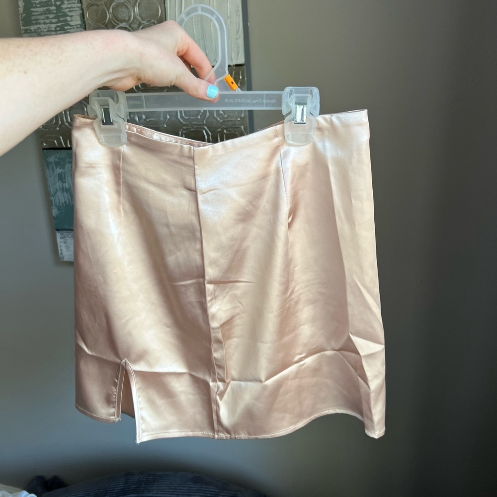 gold skirt